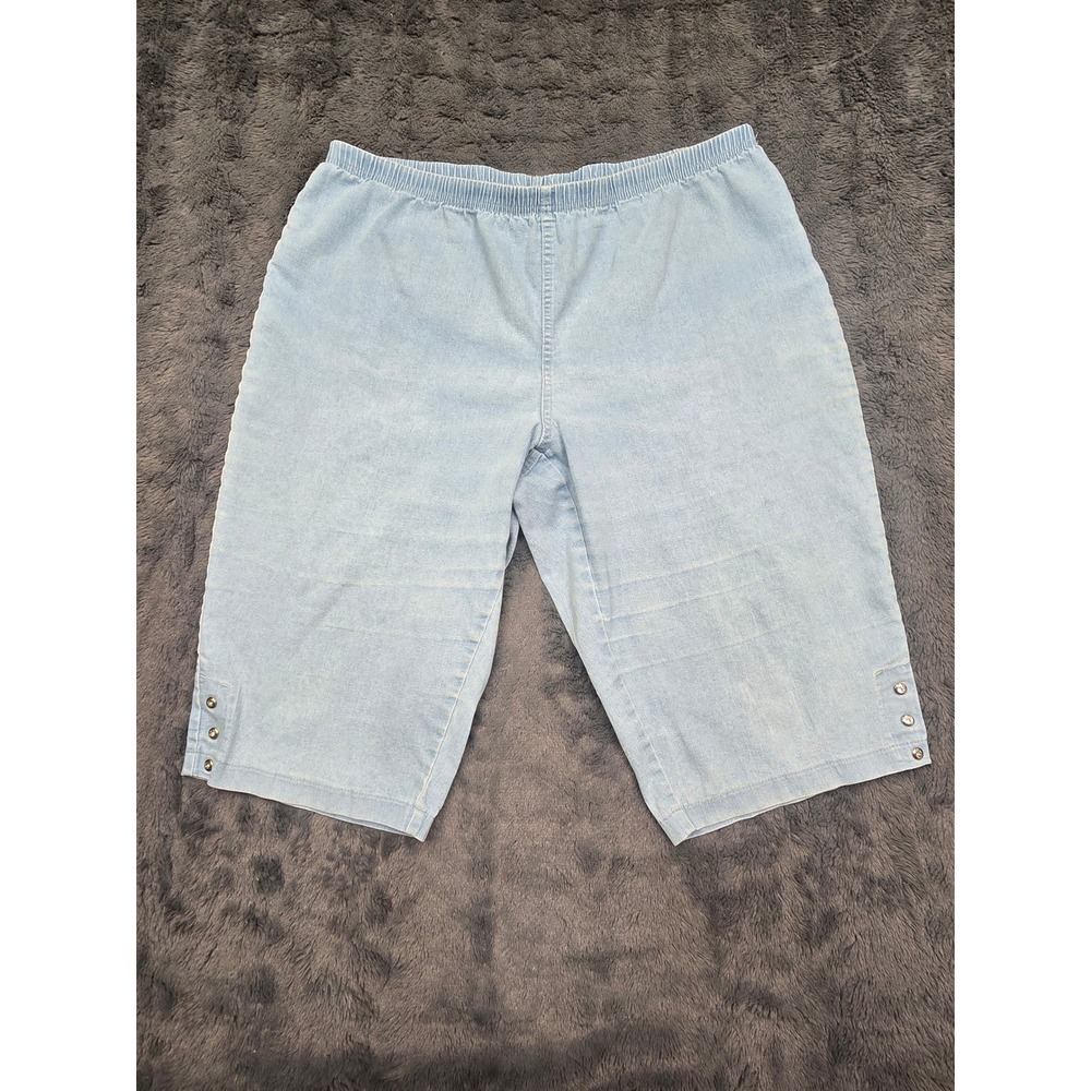 JMS Just My Size Light Wash Denim Capri Shorts Rhinestone Detail 3XG